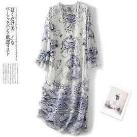 新中式国风青花瓷印花连衣裙女高级感气质V领长袖中长裙