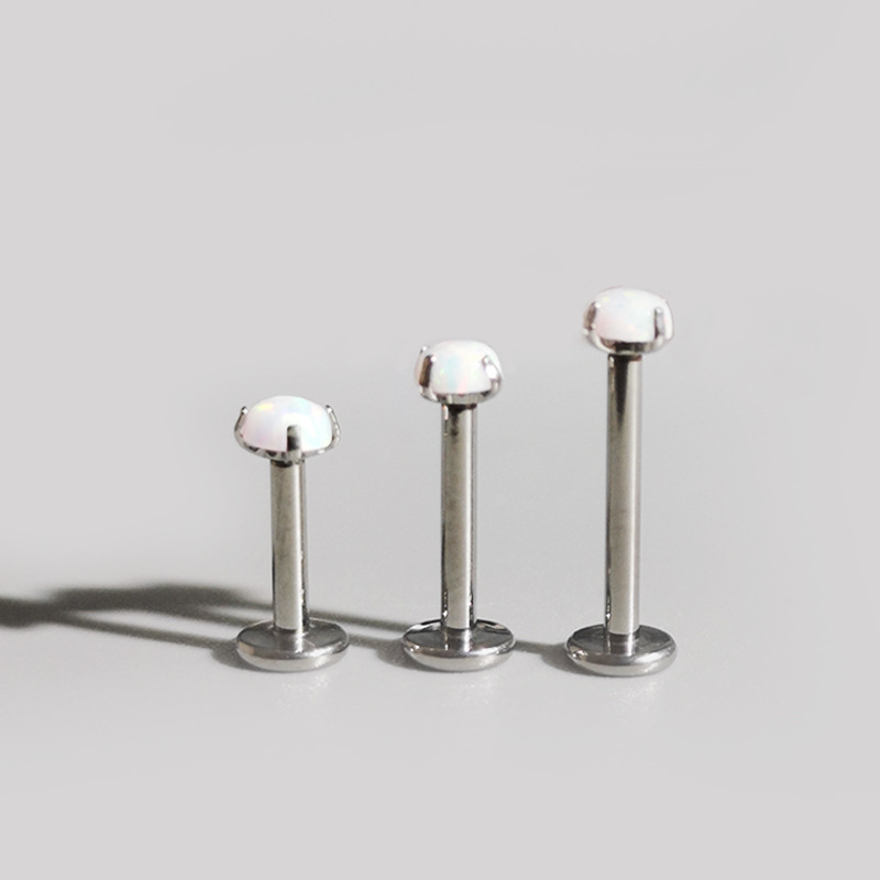 Pointed titanium steel lip stud product view