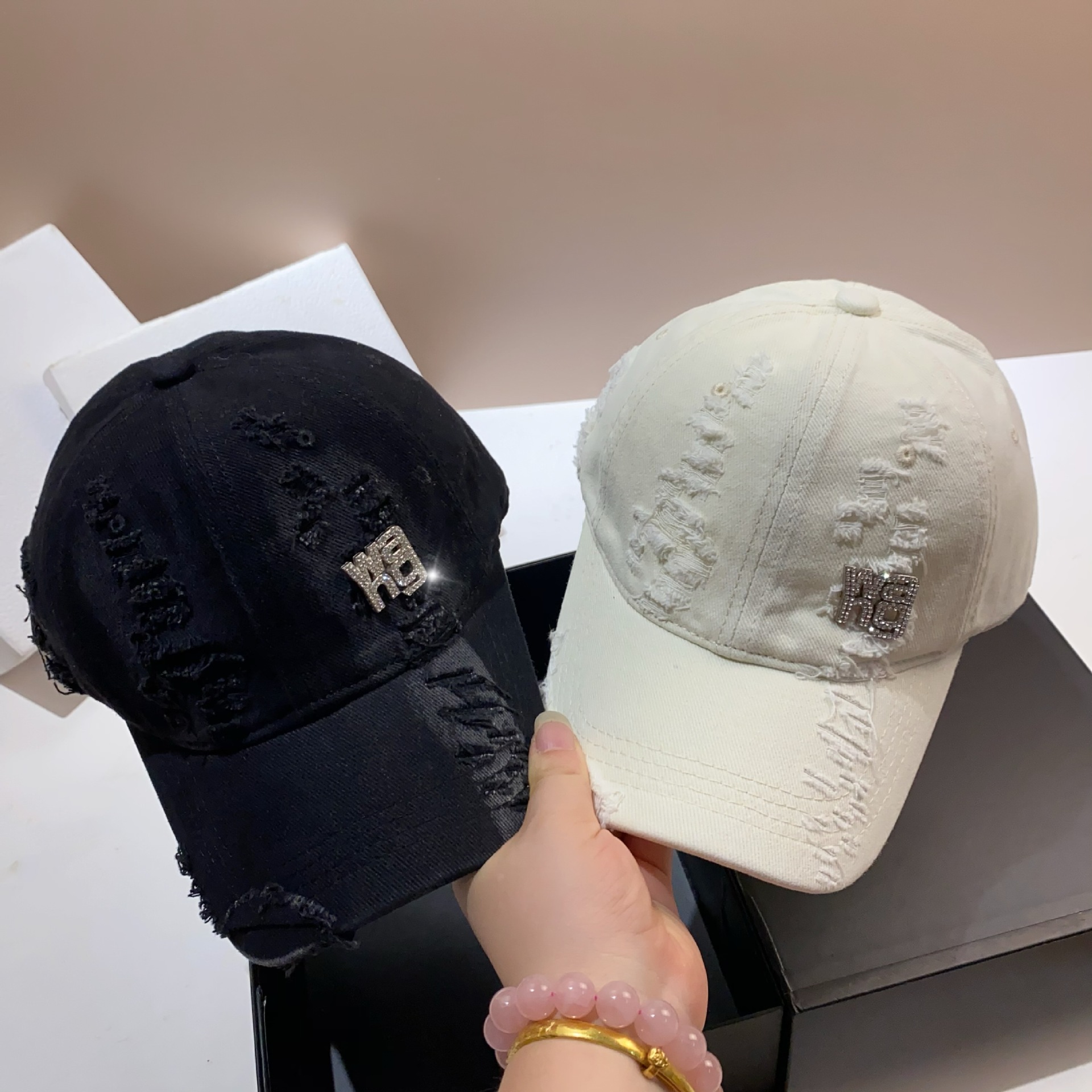 Cappello americano personalizzato con lingua d'anatra per giovani WANG Cappello da baseball di alta qualità tinto con foro rotto Edizione coreana lavato_voghion.com