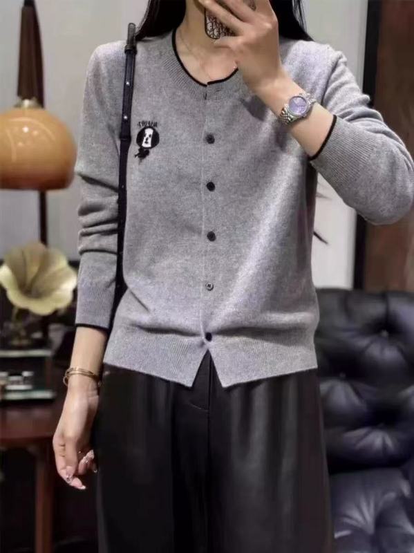 美丽诺100%纯羊毛开衫女士欧货高端早秋毛衣刺绣字母羊绒针织外套|undefined