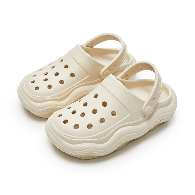 Summer fashionable Crocs-style slippers platform