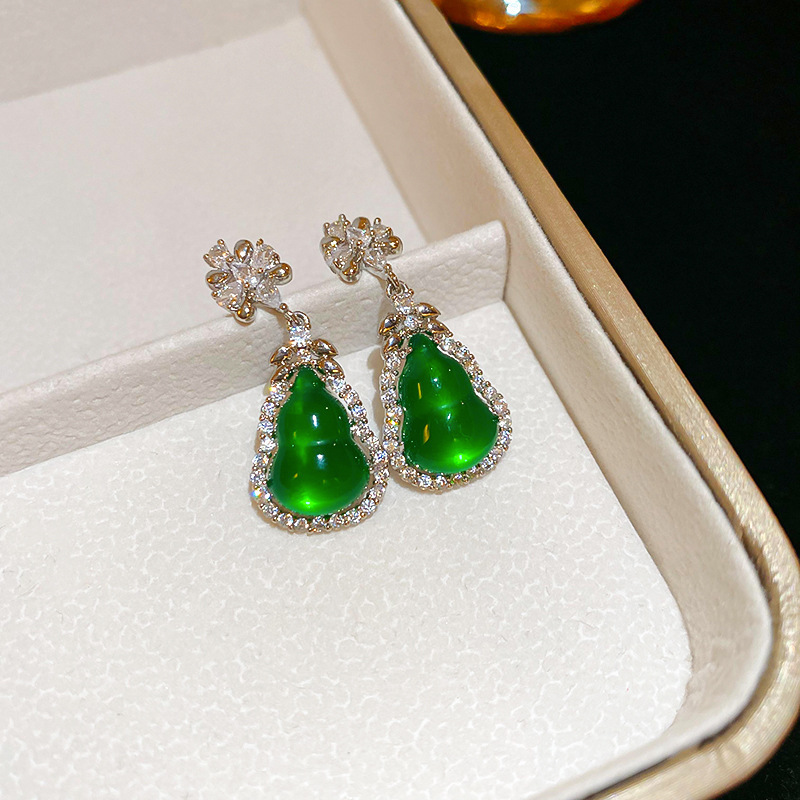 Temperamento de pendientes verdes pendientes ligeros lujosos de alto nivel sensación de pendientes zircon flores joyas geométricas al por mayor fábrica