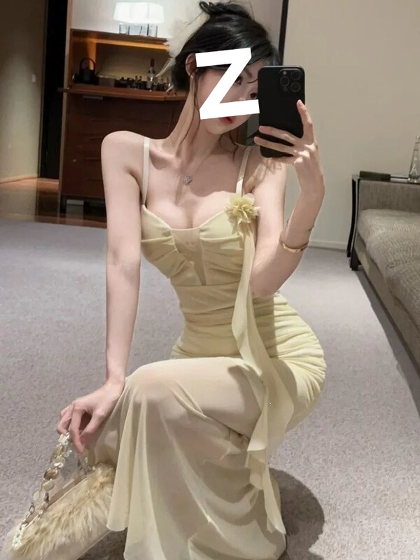Sexy Hot Girl Three-Dimensional Floral Slim-Fit Slimming Spaghetti Strap Long Dress for Women, Summer Design with Flowing Ribbons and Pleated Waist-Cinching Dress