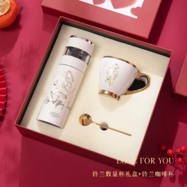 创意礼品套装;鲜花花艺制品;节庆用品