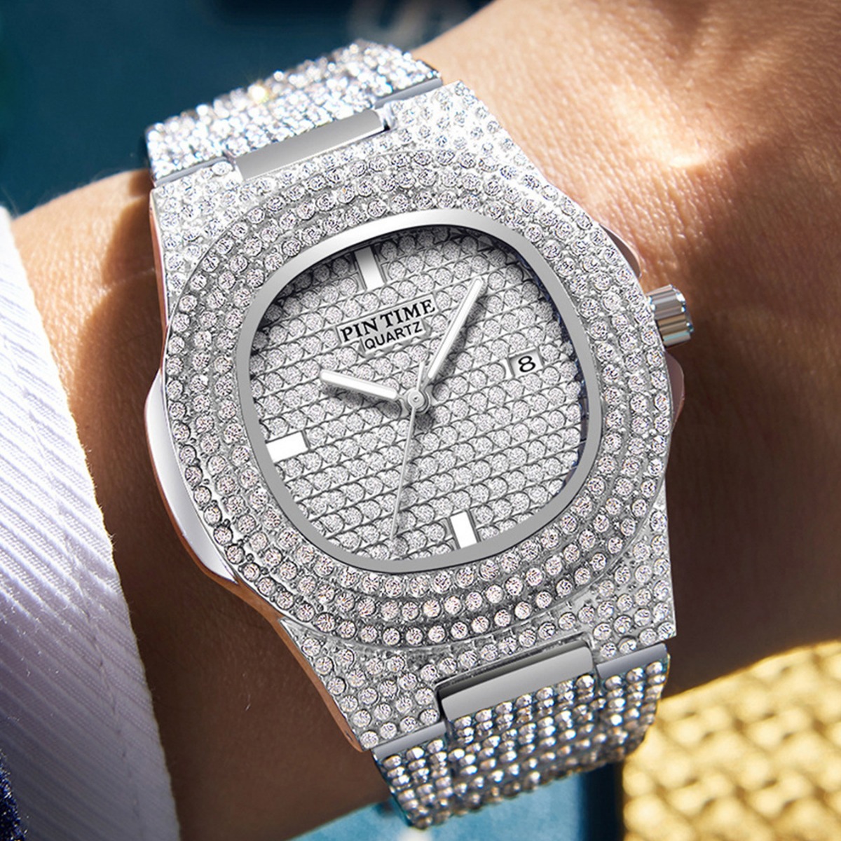 Pintime Men's Watch European and American Popular Full Diamond Watch Men's High-End Waterproof Niche Quartz Men's Watch Watch