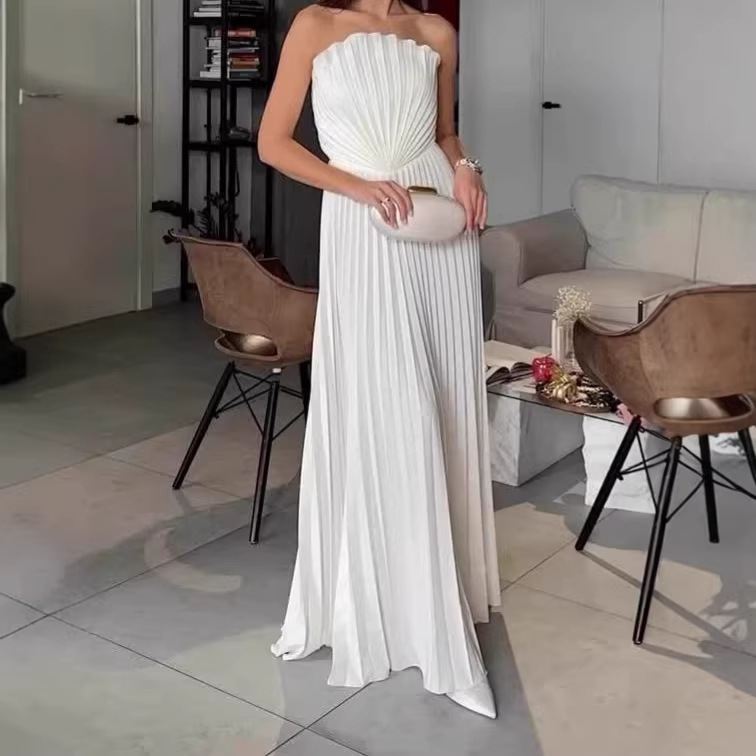 2025 Amazon Foreign Trade New Sexy Strapless Dress Pleated Slim-Fit Holiday Party Dress