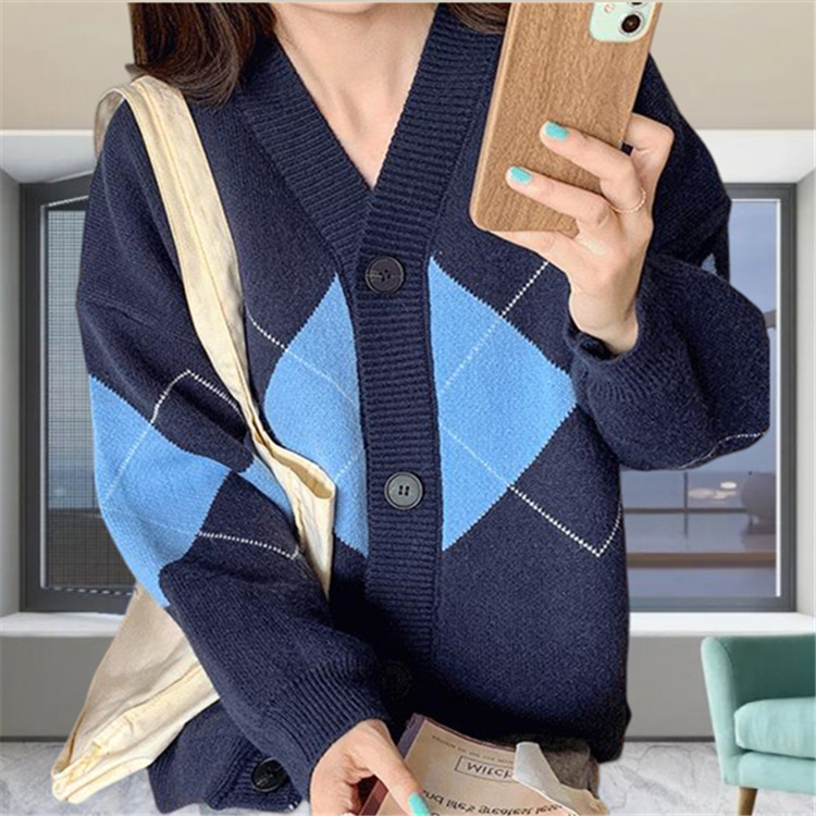 Ling karierte Pulloverjacke für Damen, Frühjahr 2024, neue koreanische Version, lockere und schlankmachende V-Ausschnitt-Strickjacke mit Knopfleiste für Damen_voghion.com