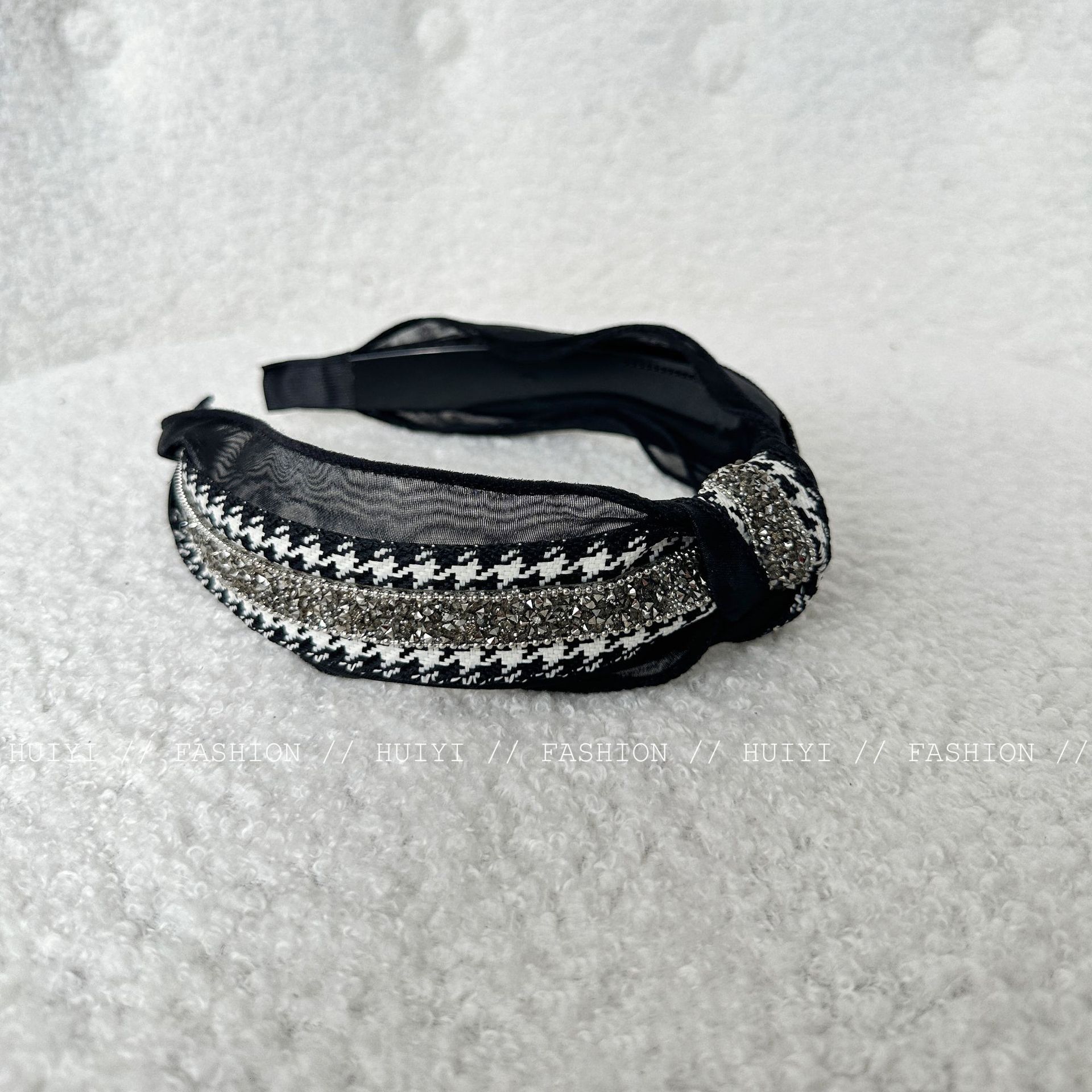 Französische Schleife, hohes Totenkopf-Oberteil, Tausend-Vogel-Muster-Stirnband mit Netz, rotes Temperament, Instagram-Diamant-Haarschmuck für_voghion.com