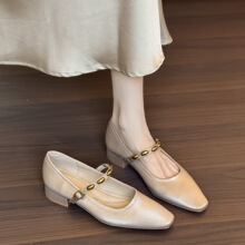 �ֻ�~����һ��ʽ�۴���ͷ������ָ���ЬŮƽ��Ь������ŮЬ�ٴ�