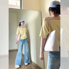 ゆったりとしたデザインのオフショルダートップ、ワンショルダー夏新作半袖Tシャツ、女性ニッチ斜め肩甘いホットガール夏痩身