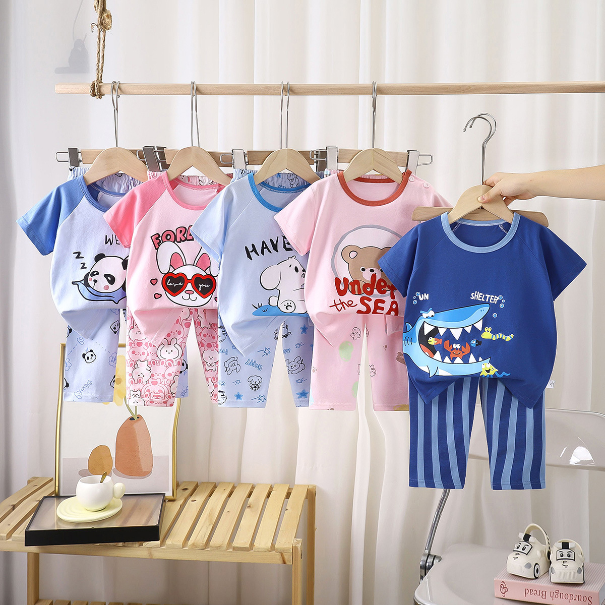 Traje de manga corta para niños, verano nuevo estilo, pijamas de algodón para niños, ropa de aire acondicionado para bebés para niñas, ropa de verano para niños