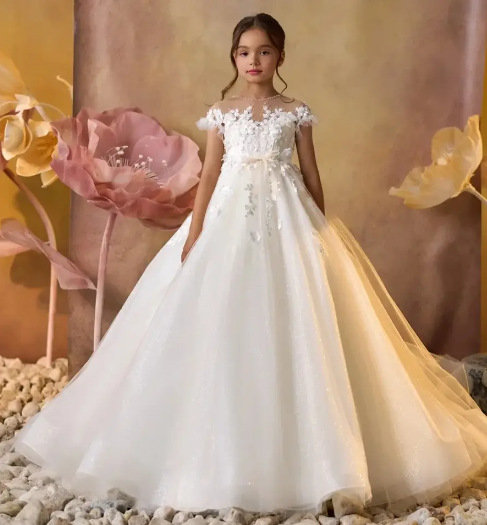 White Children's Off-shoulder Design, Puffy Princess With A Small Train, New Style Wedding Dress For Little And Flower_voghion.com