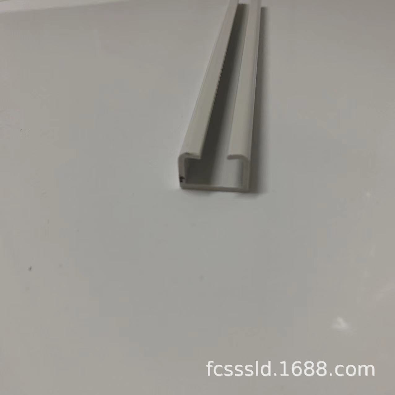 定 制供应集装箱密封条 厢式车密封条 pvc密封条PVC挤出条