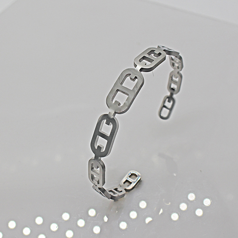 Retro Geometric Stainless Steel Plating Bangle 1 Piece