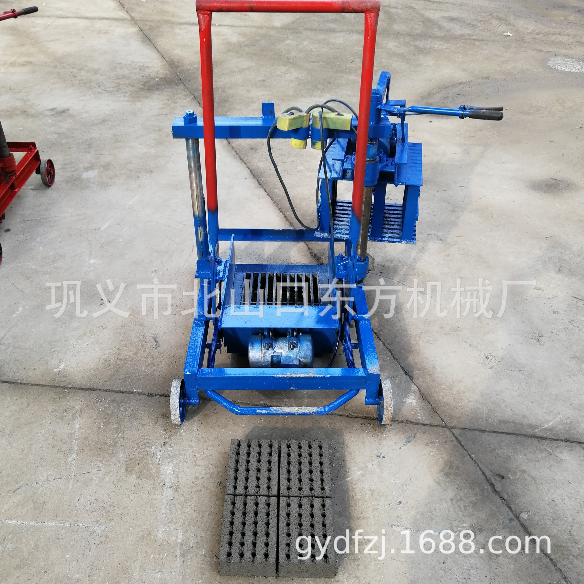 小移动260-200-200多孔空心砖水泥免烧砖机砌块制砖机移动制砖机