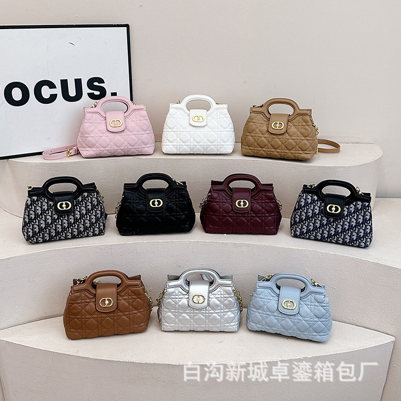 2026 New Cross-Border D Brand Chain Bag with Cannage Pattern, Handbag, Shoulder Bag, Crossbody Bag, Versatile Commuter Women's Bag 2026 New Cross-Border D Brand Chain Bag with Cannage Pattern, Handbag, Shoulder Bag, Crossbody Bag, Versatile Commuter Women's Bag