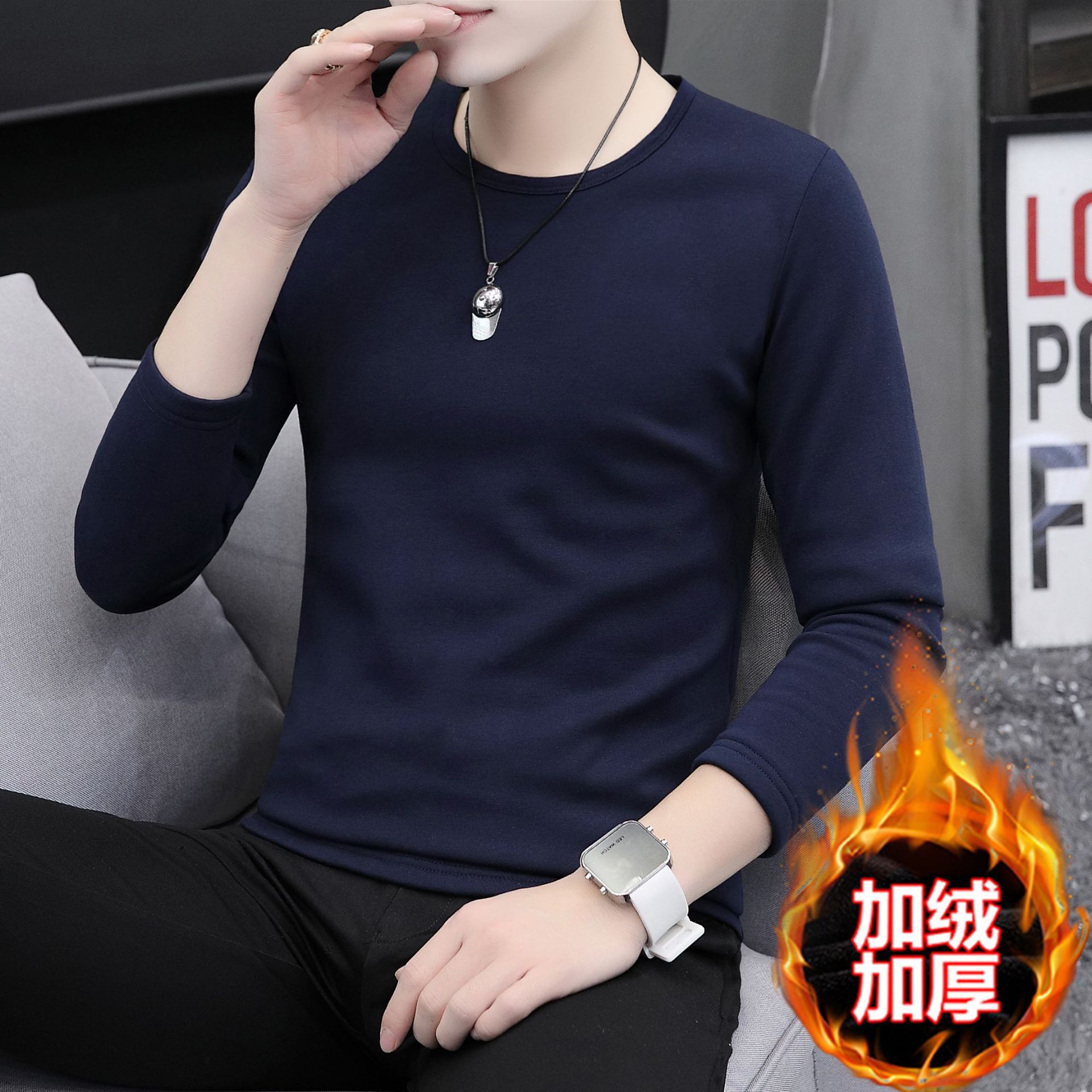 벨벳 라운드넥 로얄 블루