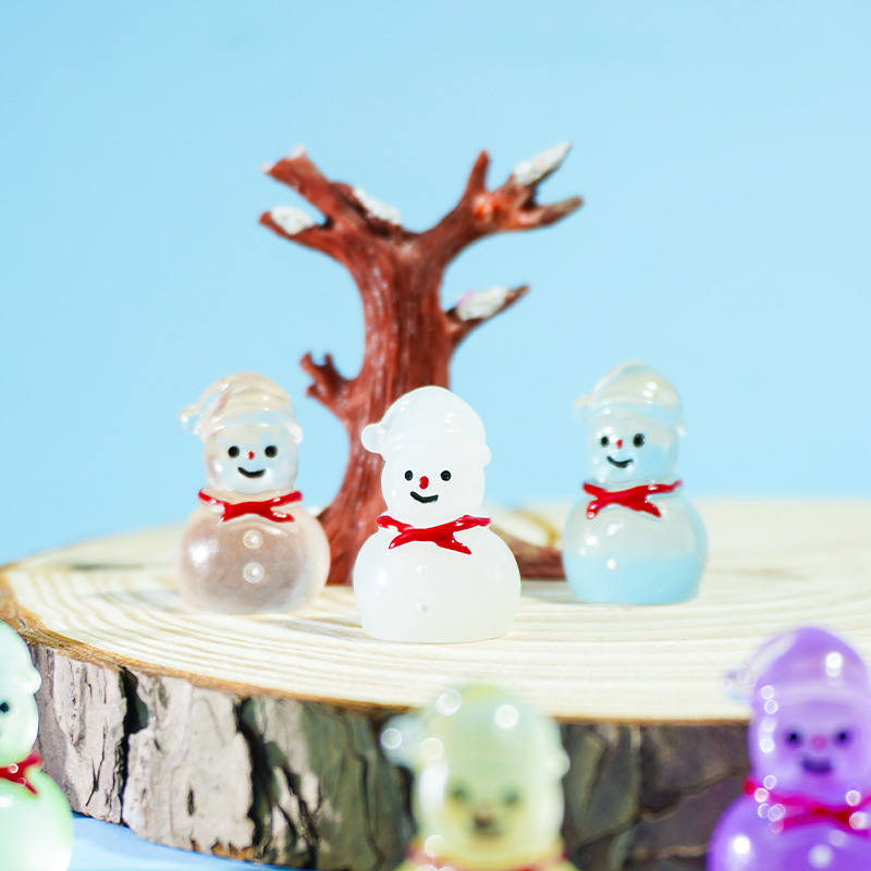 Escena de nieve pequeños adornos muñeco de nieve luminoso Navidad nuevo lindo muñeco de nieve luminoso micro paisaje accesorios de decoración de escritorio