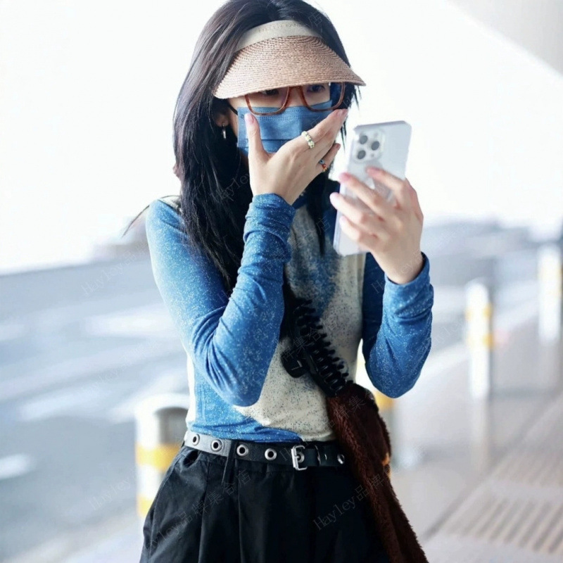 パロマウール既製品 Zhang Ruonan 同猫プリントラウンドネックスリムフィットストレッチ長袖 T シャツ