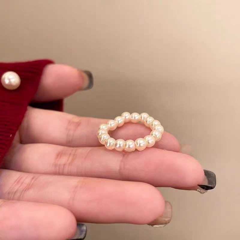 Pearl beaded ring
