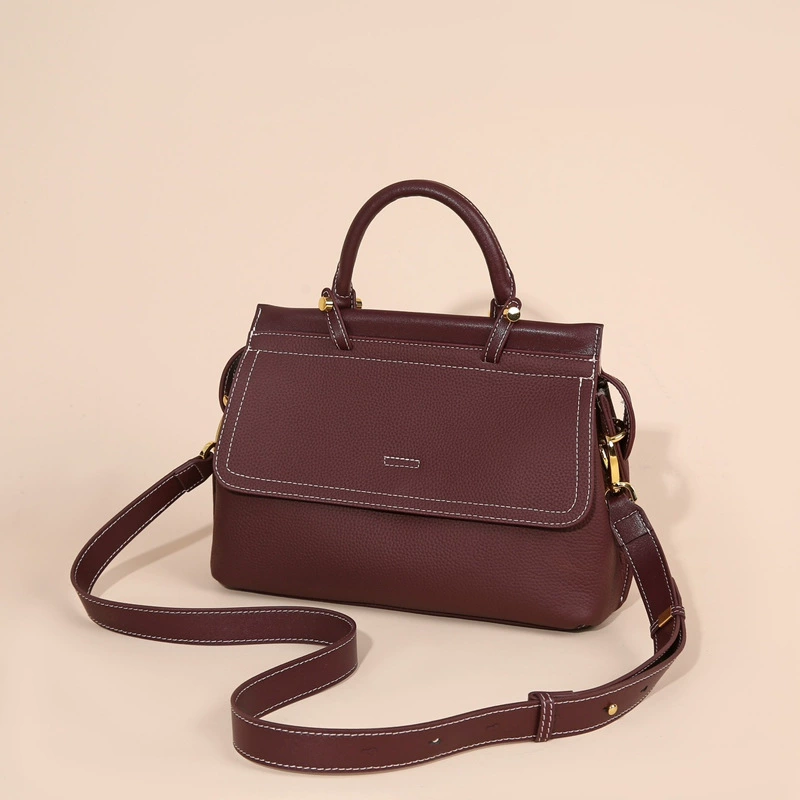 One-Shoulder Leather Bag, Genuine Cowhide, Spacious 27×9.5×22 cm, Adjustable Strap