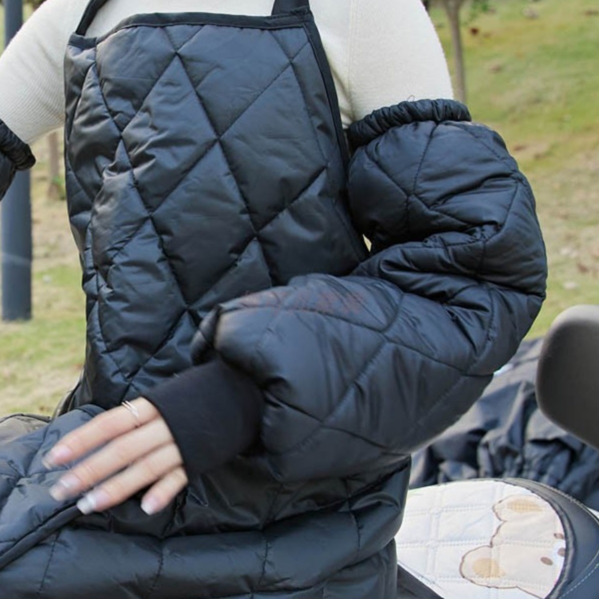 Electric keep warm sleeves, windproof cold-proof winter hand cream