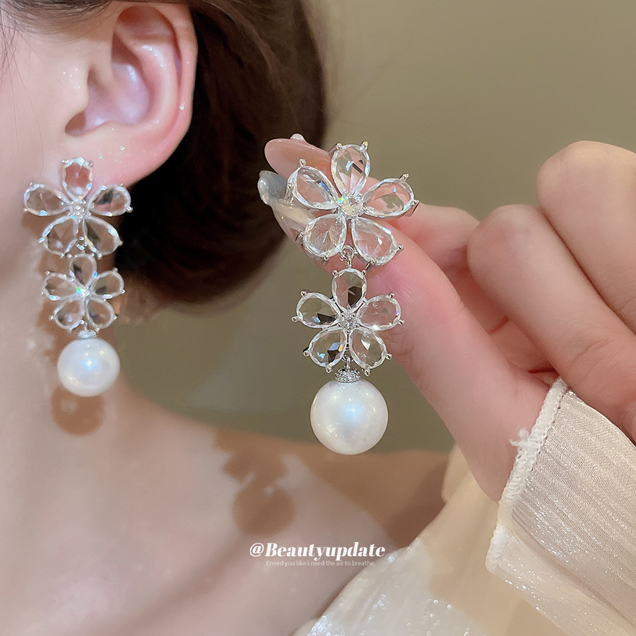 Aguja de plata, circón, flor, perla, borla, pendientes de moda, pendientes de todo fósforo, lujo ligero, pendientes de alta gama, sentido del diseño, nicho