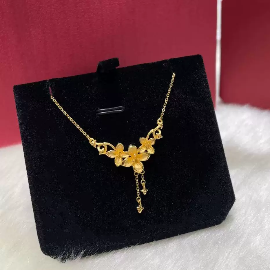 丁香花项链女轻奢小众设计高级感朵朵花开精致花朵吊坠气质锁骨链