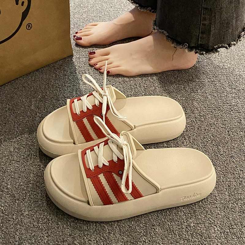 2025 новые тапочки для женщин носить толстый фон нескользящий мягкий фон наружная мода дикая корейская версия шнуровки спортивный стиль