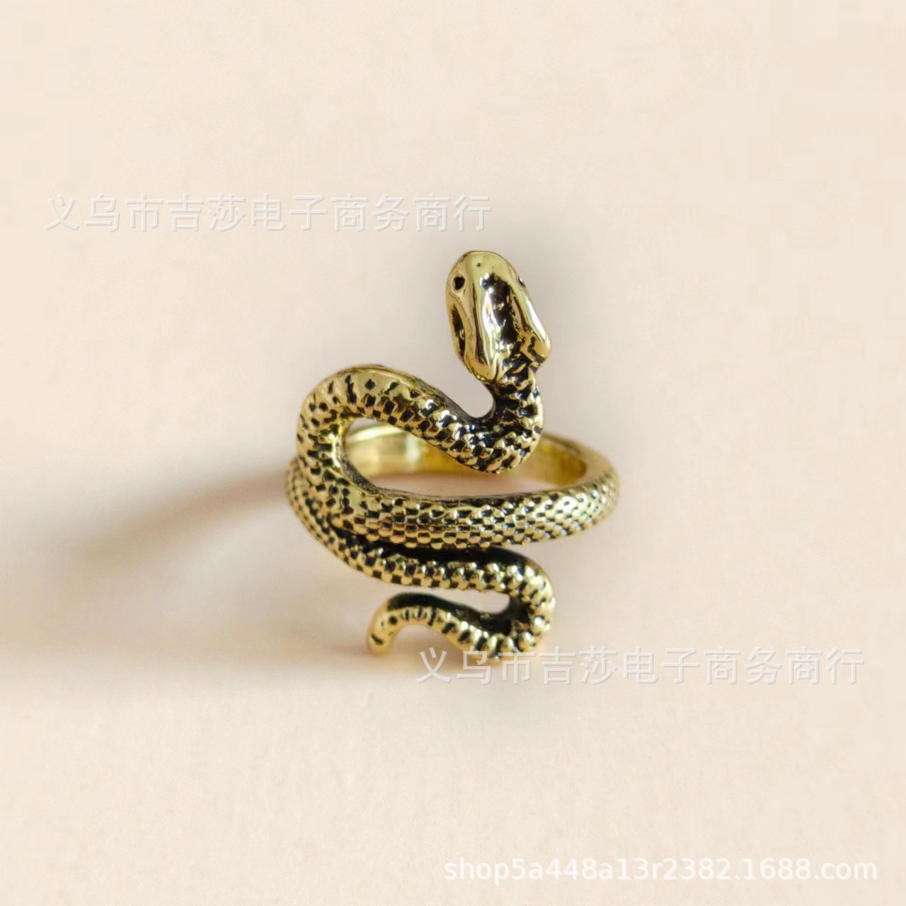 El comercio exterior de Europa y América largo fresco de los hombres guapos patrón de serpiente anillo punk estilo en forma de serpiente animal retro exagerado 4 piezas anillo conjunto