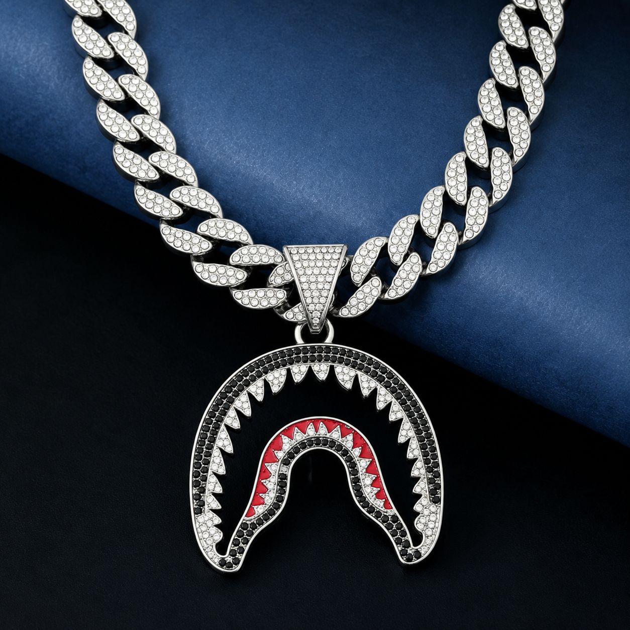 Europa y América calles viento taladro dientes de tiburón colgante de cadena cubana hombre collar de fuerza Hip Hop fábrica para llevar a cabo personalización image 1