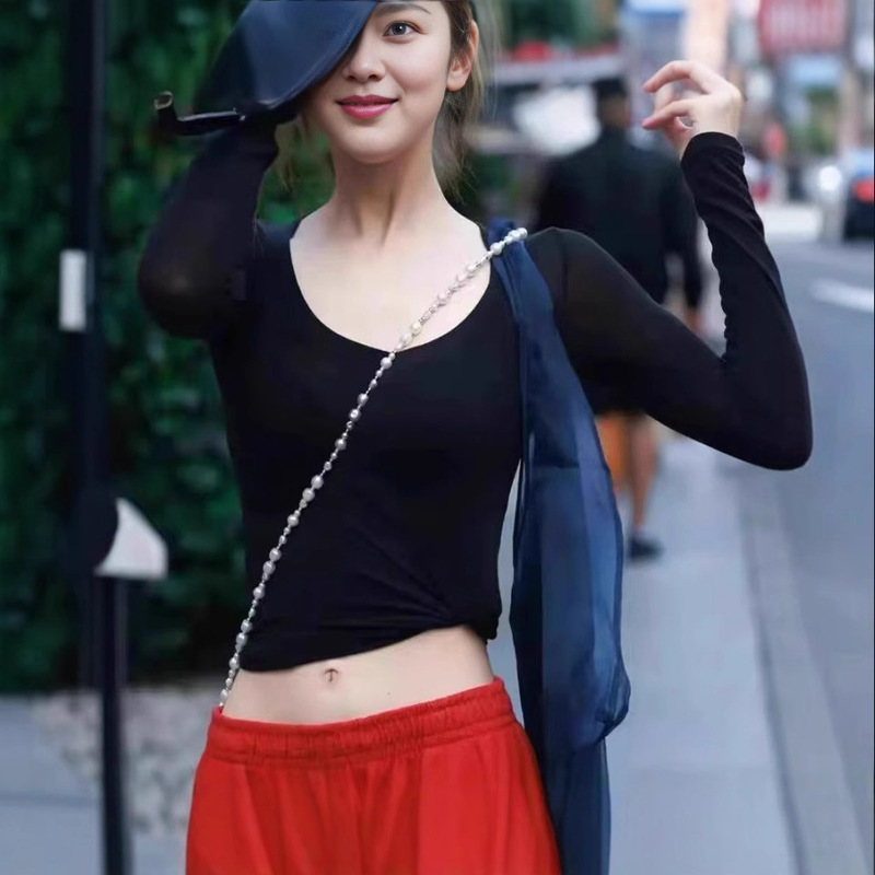 BM Wind Zhao Rusi Same Style Black U-Neck Long Sleeve T-Shirt Slim Fit Bottoming Shirt Inner Top Red Casual Pants Trousers