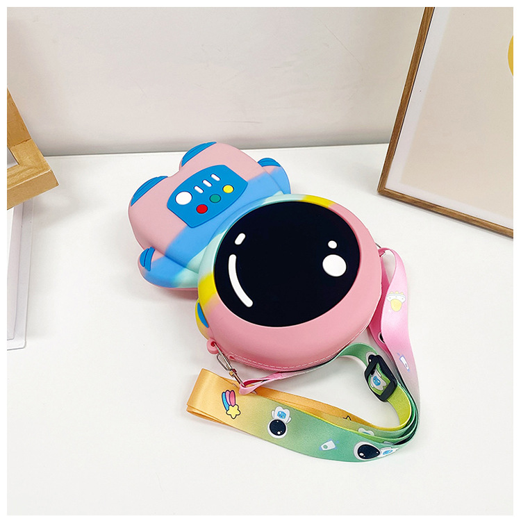 Kid's Silica Gel Cartoon Cute Round Zipper Shoulder Bag Crossbody Bag display picture 5