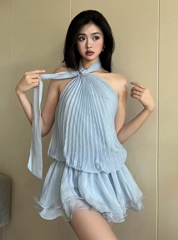 ニッチなデザインの女の子の娘のようなプリーツホルターネックリボン不規則なウエストパンツスカートは甘くてファッショナブルです|undefined