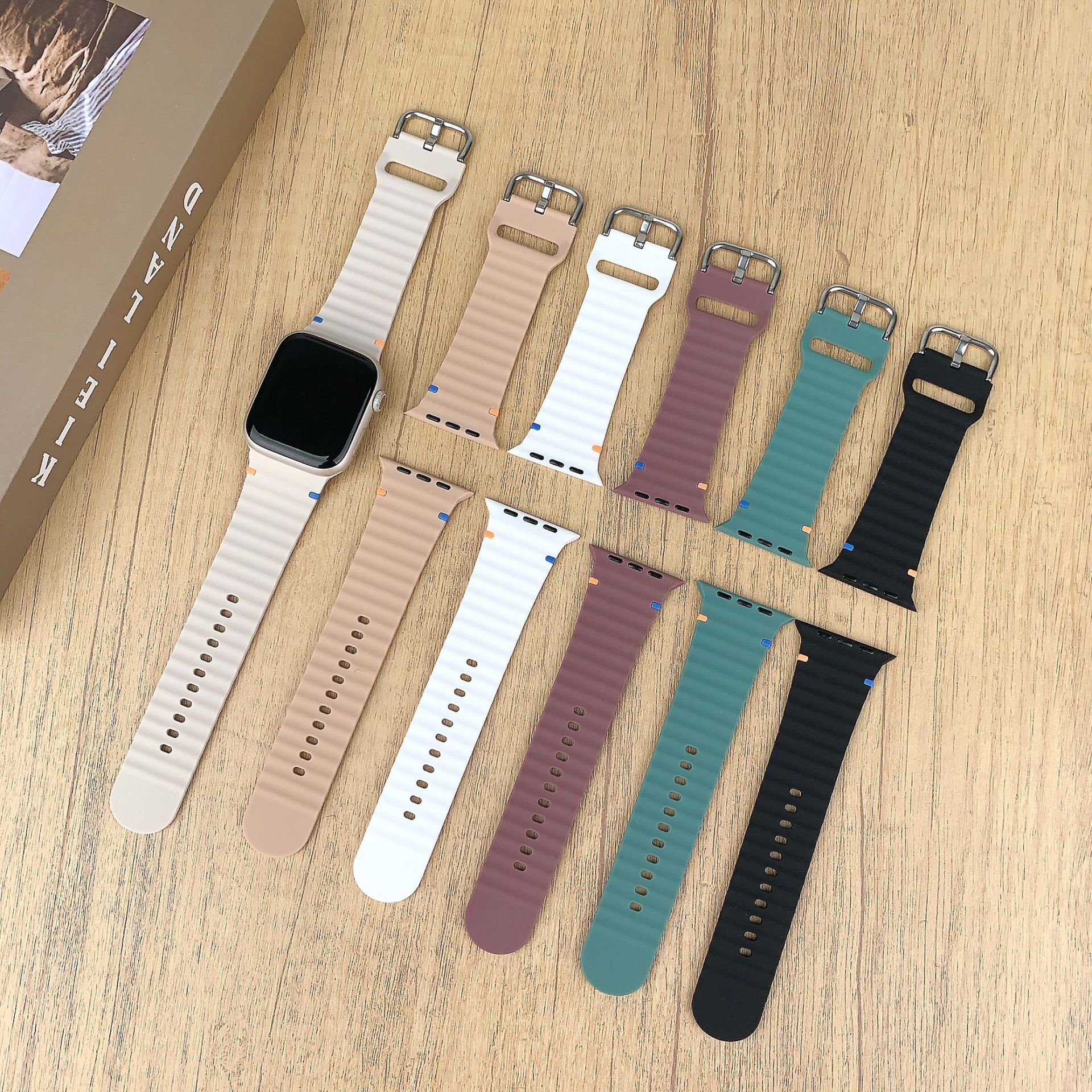 Aplicable Apple Watch correa applewatch8SE7654 onda de sutura de silicona moda deportiva nueva