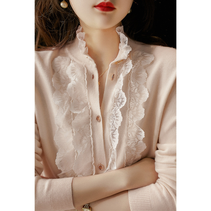 Treasure Xianya Is so Worth! High Fashion Lace Trim Wool Knitted Cardigan