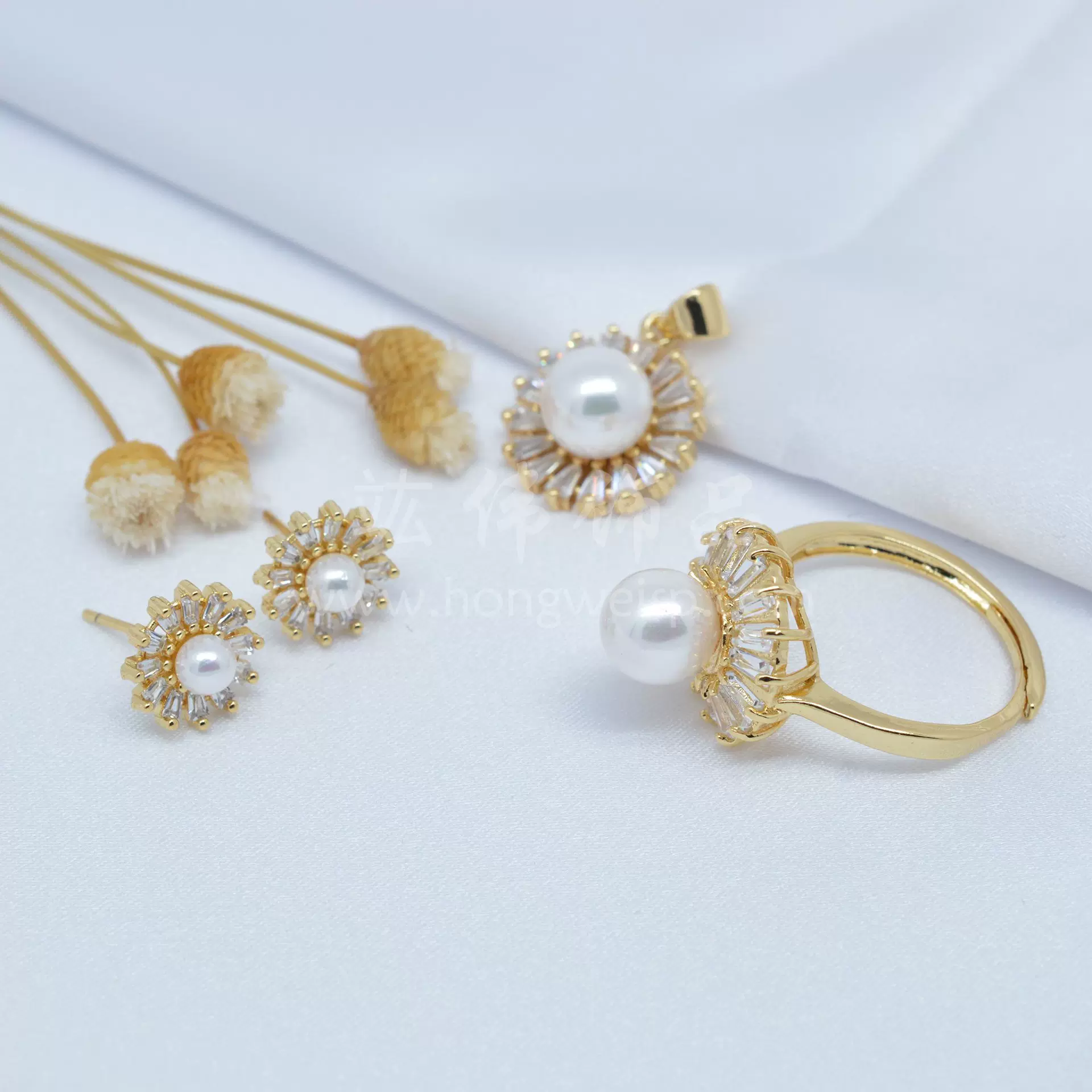 DIY饰品配件 铜镀真金T方环钻吊坠耳钉套装 小雏菊耳钉精品空托