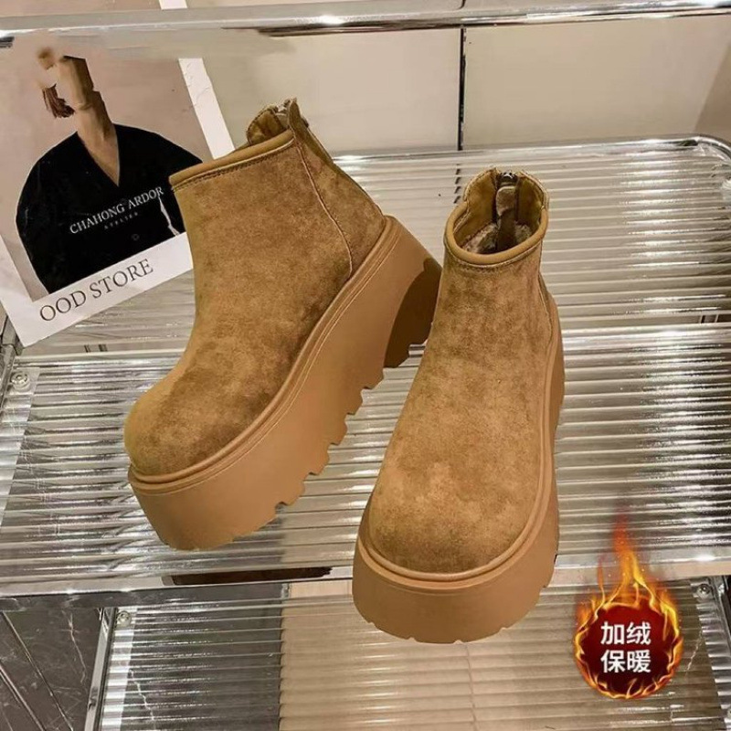 Botas de nieve de fondo grueso para mujeres 2026 invierno nueva estación europea pequeño aumento de altura 7cm botas de muffin retro de lana