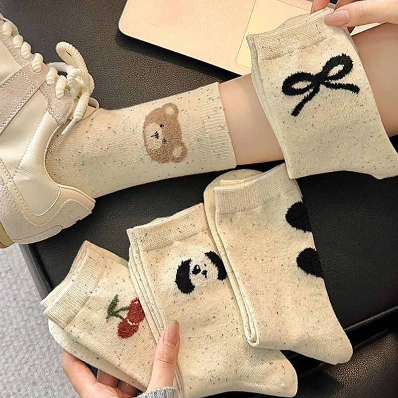 Autumn New Product: Dotted Yarn Solid Color Ins Cute Bear Dopamine College Style Women's Mid-Calf Socks New Heart Design Autumn New Product: Dotted Yarn Solid Color Ins Cute Bear Dopamine College Style Women's Mid-Calf Socks New Heart Design