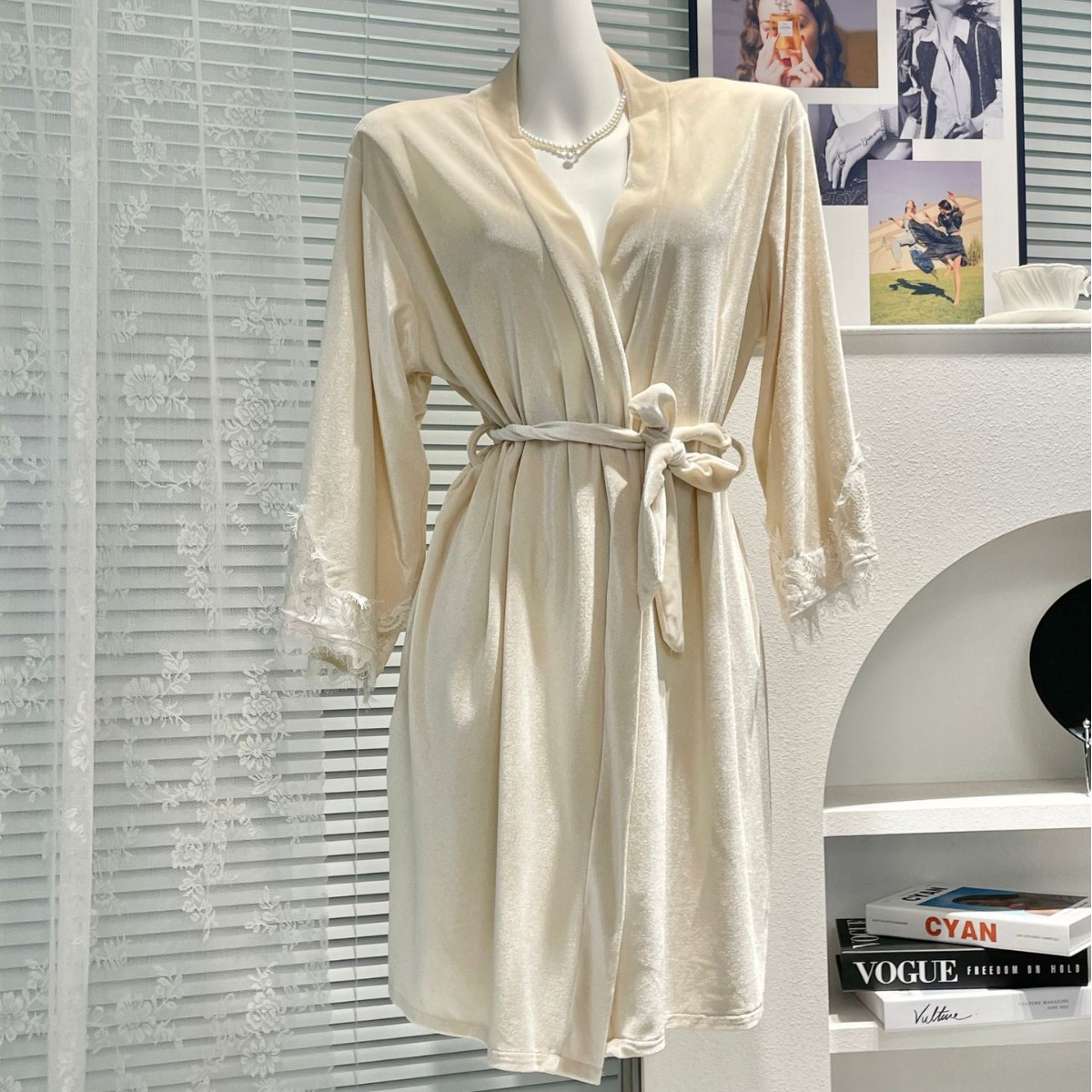French Nightgown, Gold Velvet Lace, Autumn and Winter Pajamas for Women, Warm, Comfortable, Luxurious and Accessible, Can Be Worn Outside as Home Clothes