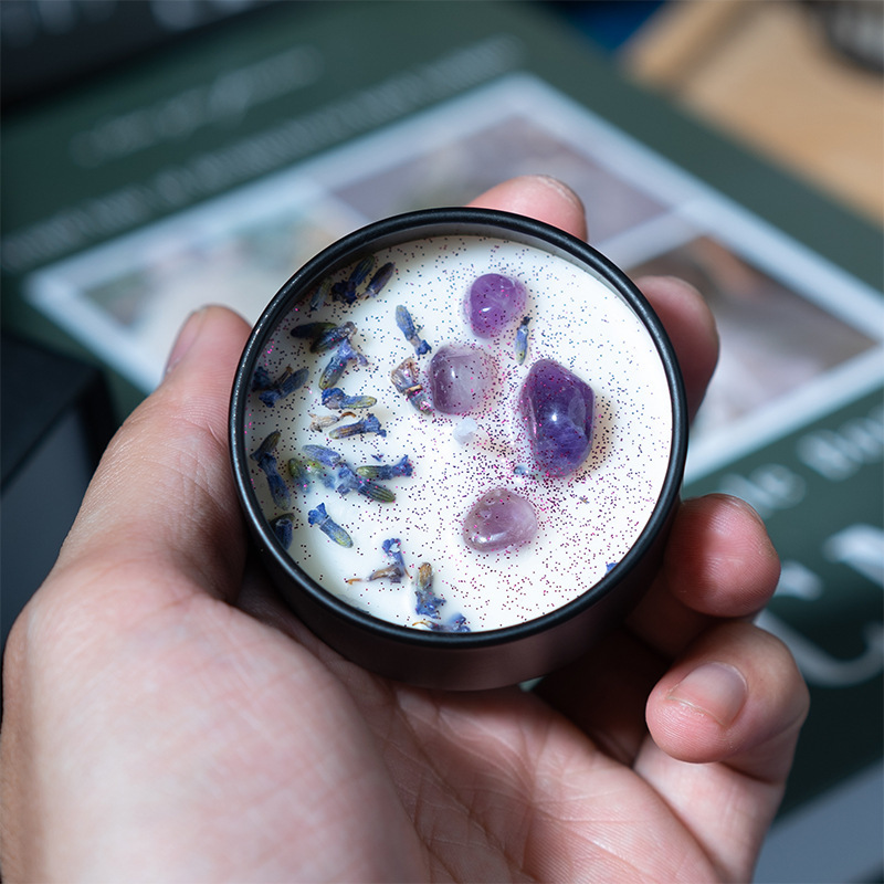 Inventario transfronterizo latas de hierro fragancias mano de regalo lavanda cristal cera de cera de arroz de soja aroma vela