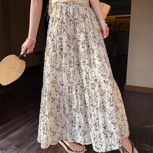 Chiffon pleated floral skirt, women's summer 2026 new style, retro draping mid-length, temperament, big a-line dress