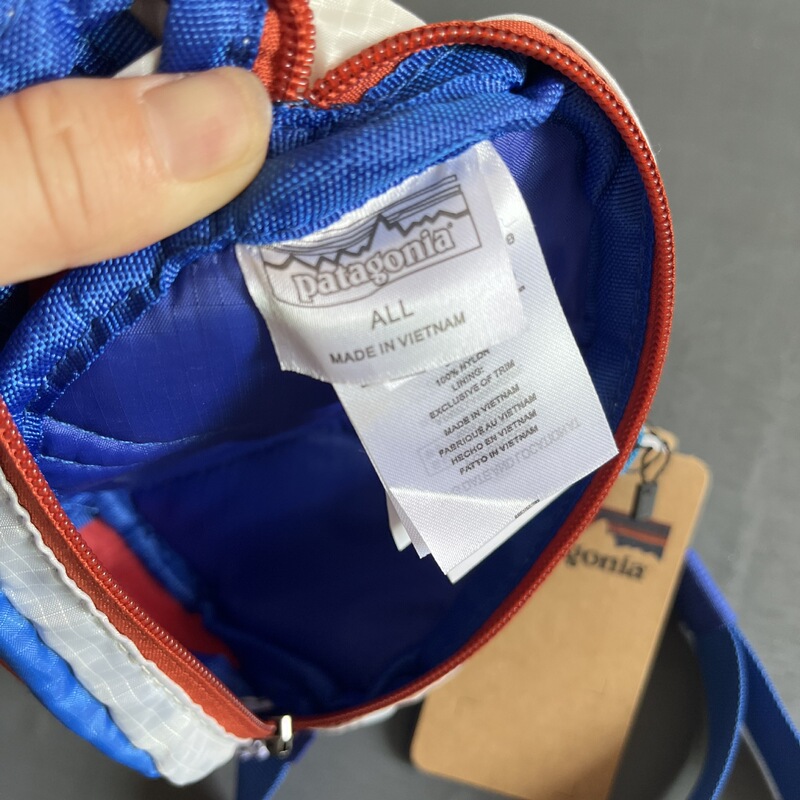 Bata アウトドア ナイロン スポーツ クロスボディ チェストバッグ 防水 ミニ フィットネス ランニング ウエストバッグ メンズ トレンディ ブランド|undefined