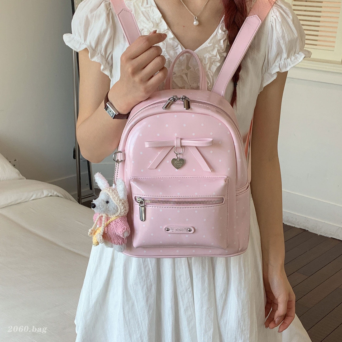 2026 Mochila de hombro exquisita ocio de gran capacidad bolso de hombro de mujer verano nuevo estilo de escuela