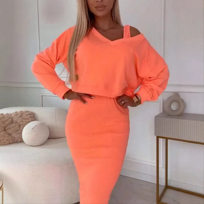 Completo da donna con scollo a V, manica lunga, tunica, maglione, due pezzi, casual, in maglia, colori a tinta unita, tendenze moda_voghion.com