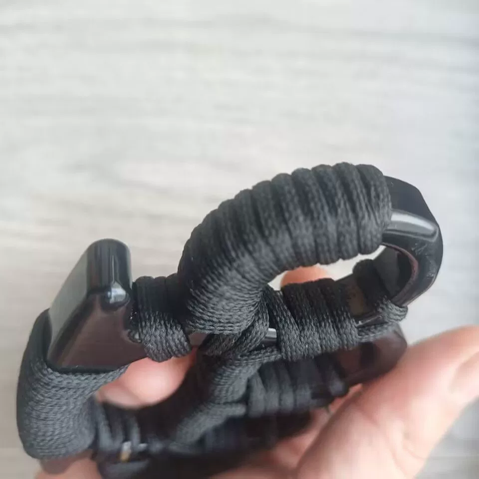 Застежка для самообороны на четыре пальца, поддержка руки тигра, пряжка для кулака, железный материал, прочная, износостойкая, толстая черная (железная) связующая веревка