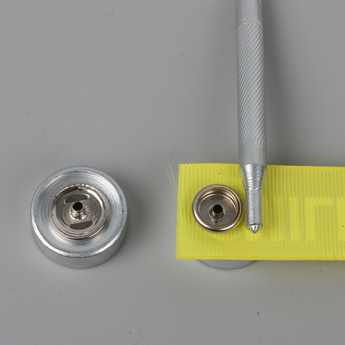 Patchwork tool installation rivet four-button five-prong buckle air eye blossom punch denim buckle hand knocking tool combination wholesale