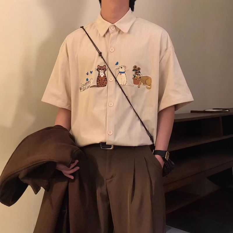 Japanese Retro Cat Embroidery Short-Sleeve Shirt for Men, Summer Loose Casual Versatile Couple Corduroy Turn-Down Collar Top