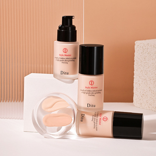 Ditu Ditu style master long-lasting makeup liquid foundation, long-lasting makeup, oil control, no acne, natural concealer, moisturizing red label
