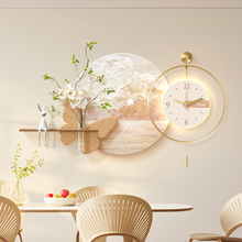 原木奶油风餐厅装饰画海浪肌理钟表挂钟客厅2025新款餐桌时钟挂画